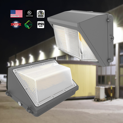 140lm/W Εξωτερικό 120W LED Wall Pack Light IP65 Ανερόστερο Slim για το χώρο στάθμευσης
